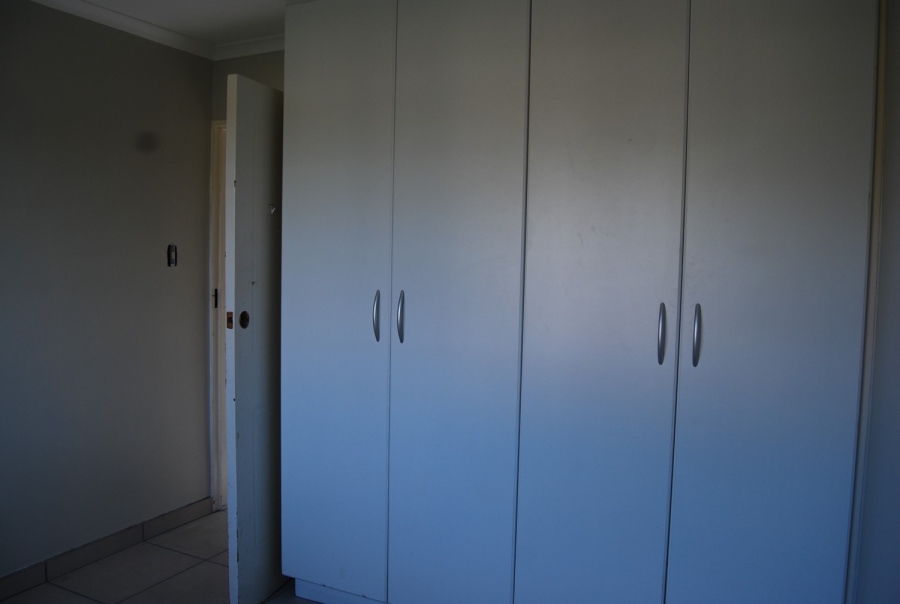 To Let 3 Bedroom Property for Rent in Lovemore Park Eastern Cape